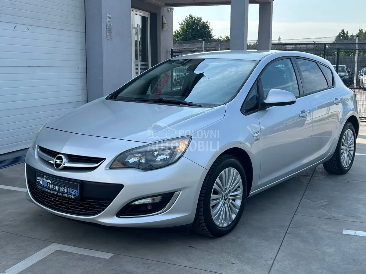 Opel Astra J
