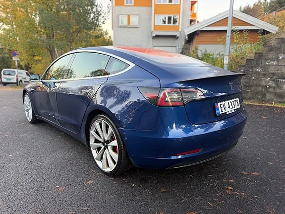 Tesla Model 3 2019 photo 3