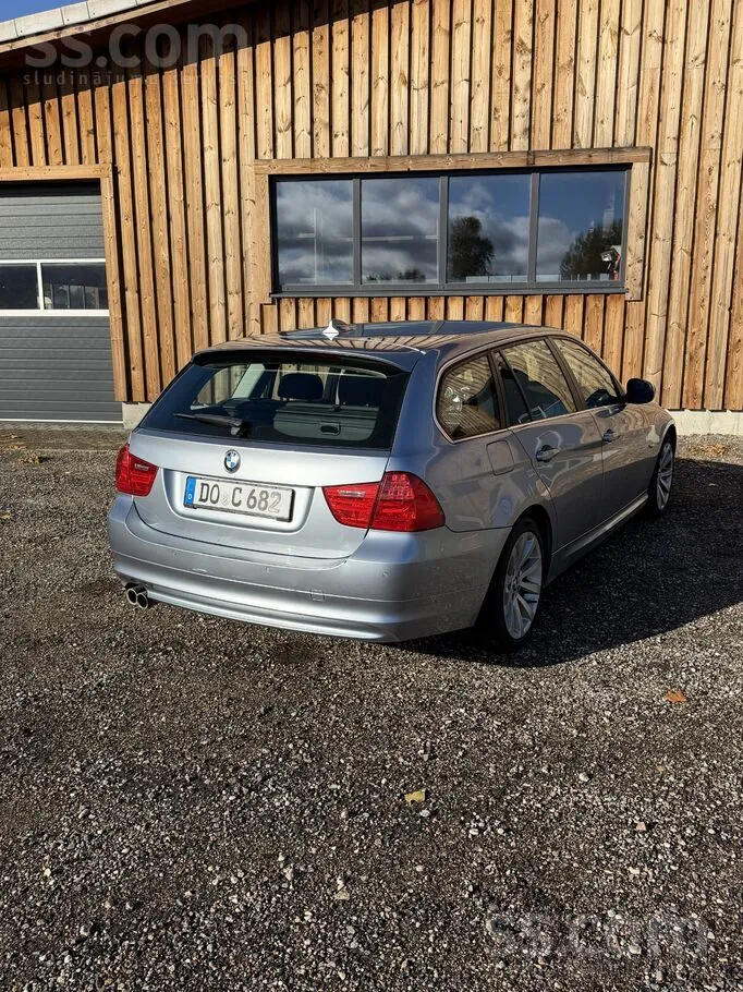 BMW 325D 2009 photo 5