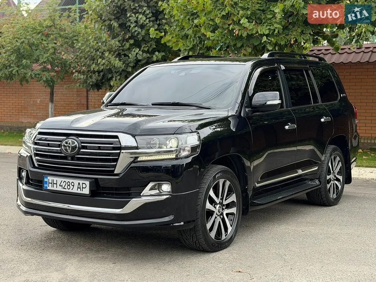Toyota Land Cruiser 2019 photo 2