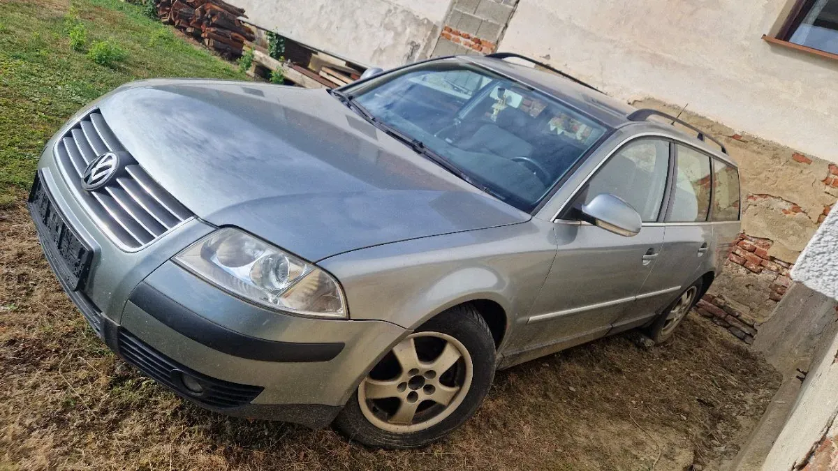 Volkswagen Passat 2005 photo 2