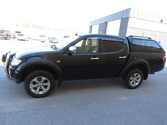 Mitsubishi L200 2012 photo 3