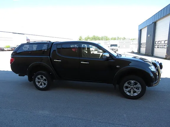 Mitsubishi L200 2012 photo 4