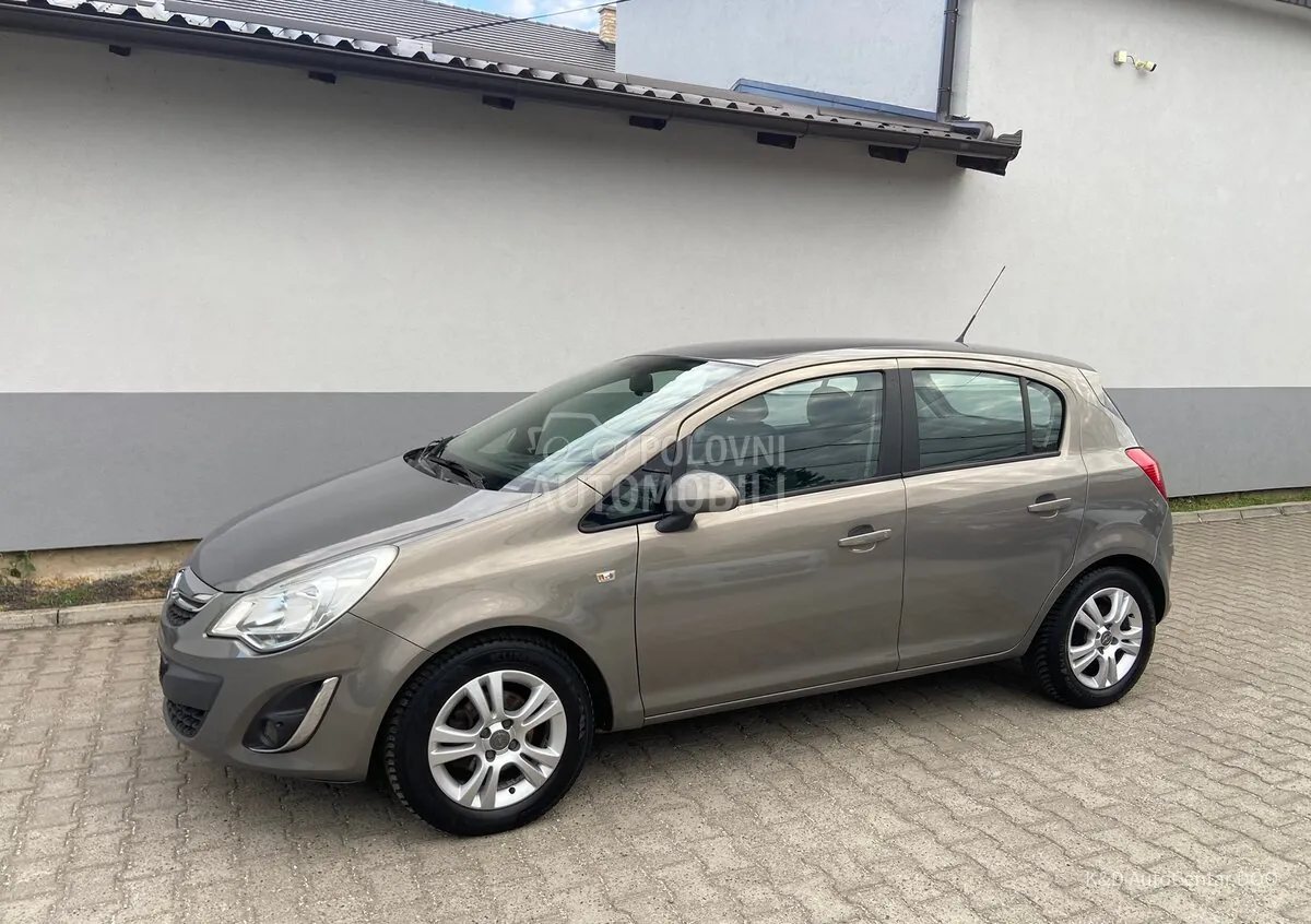Opel Corsa D 2012 photo 2