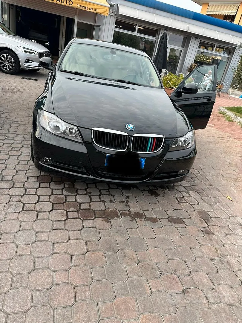 BMW 3 Series 2010 photo 5