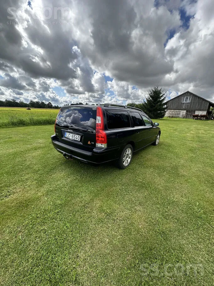 Volvo V70 2005 photo 4