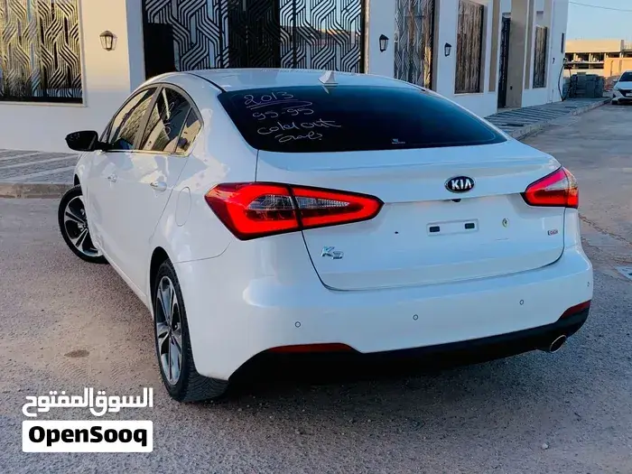 Kia K3 2013 photo 4
