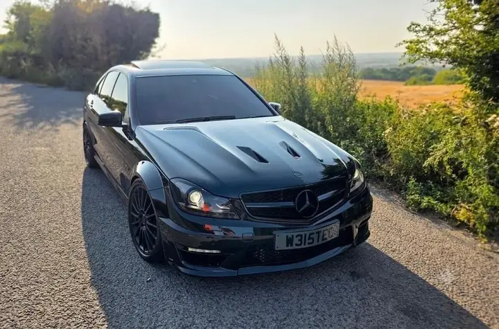 Mercedes-Benz C63 Amg