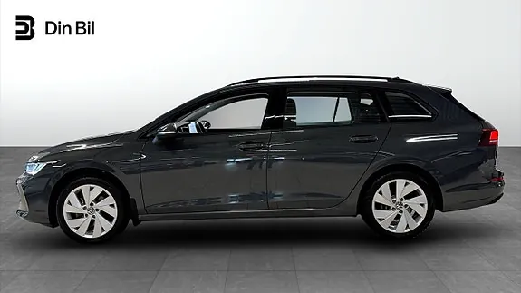 Volkswagen Golf I 2024 photo 2