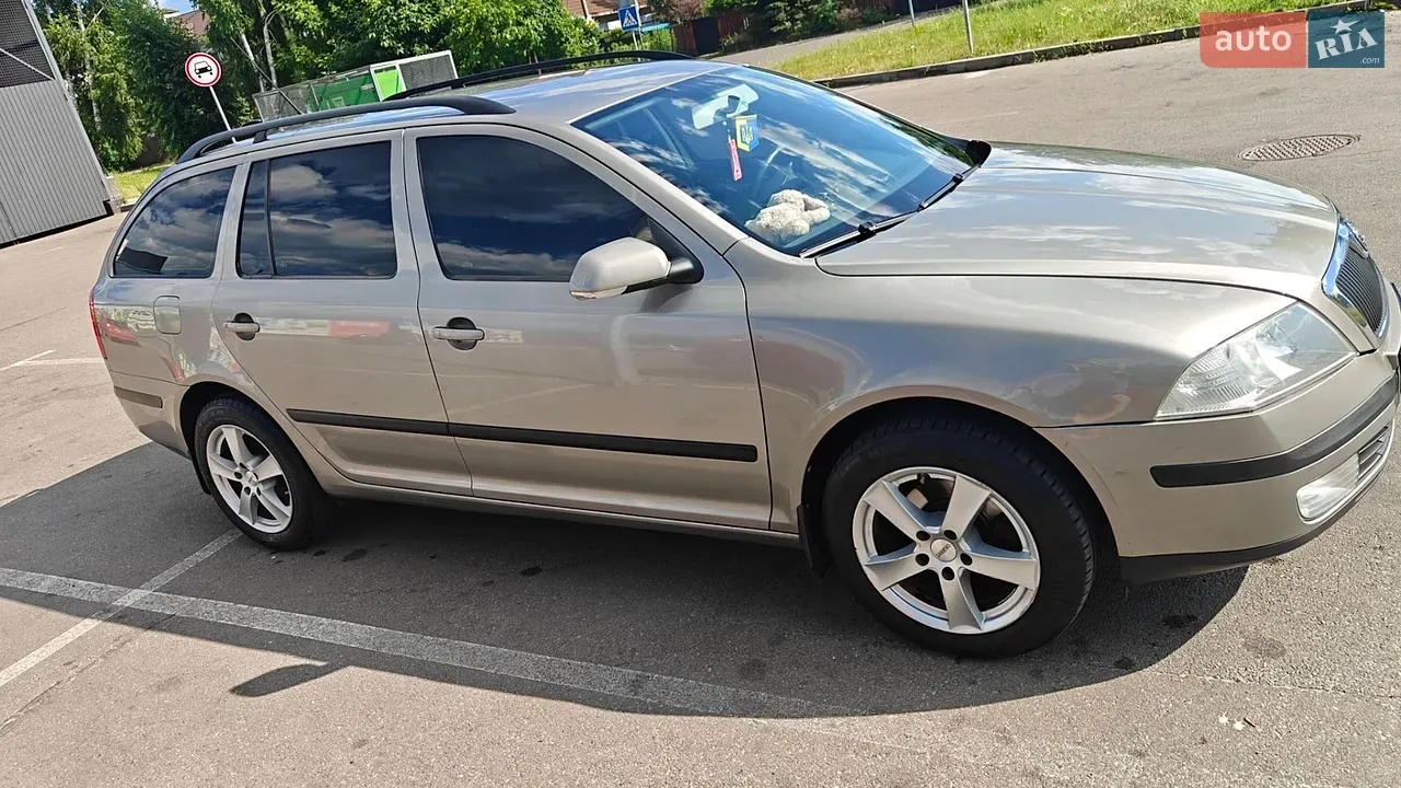 Skoda Octavia 2008 photo 3