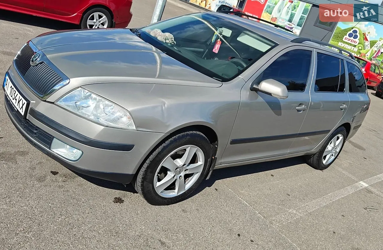 Skoda Octavia 2008 photo 2