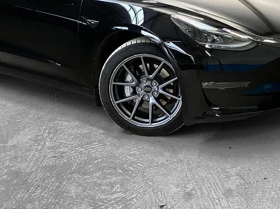 Tesla Model 3 2022 photo 4