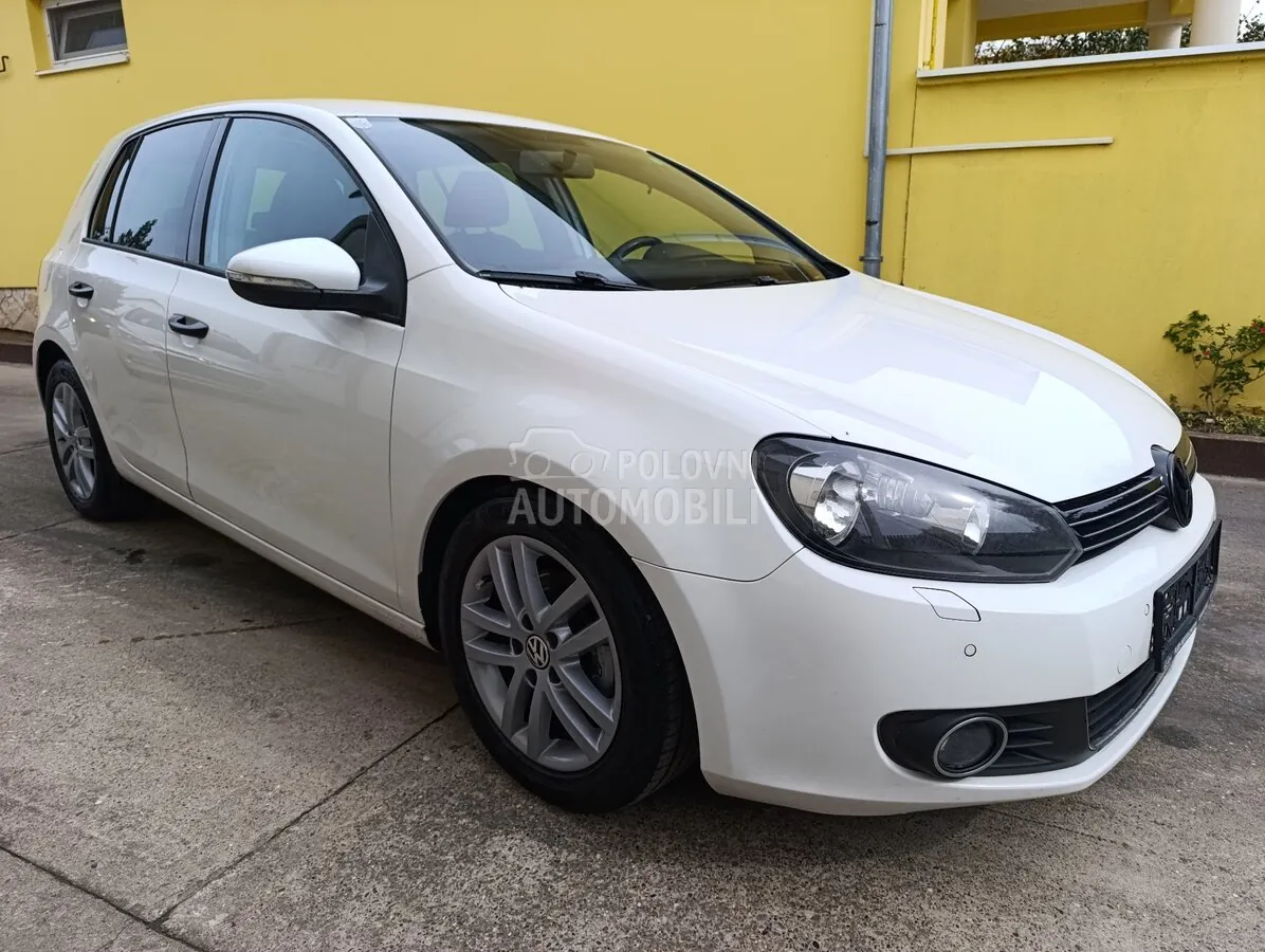 Volkswagen Golf 2010 photo 4
