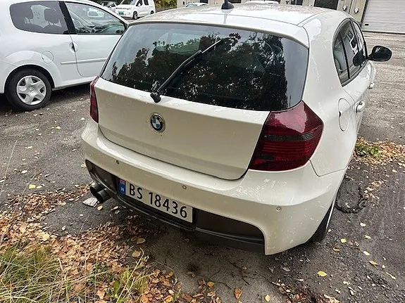 BMW 116D 2011 photo 2