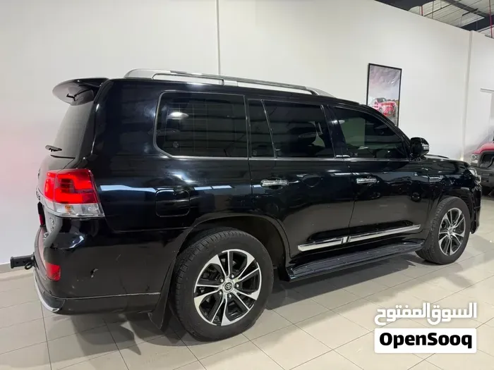 Toyota Land Cruiser Gxr 2021 photo 2