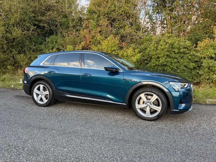 Audi E-Tron 2020 photo 3