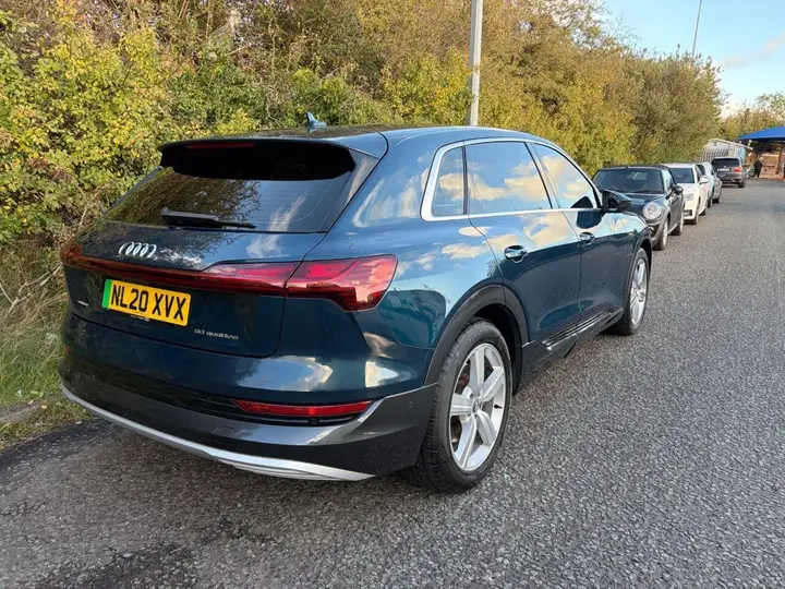 Audi E-Tron 2020 photo 5