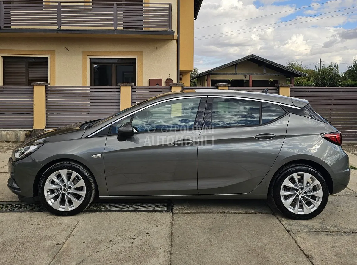 Opel Astra K 2019 photo 2