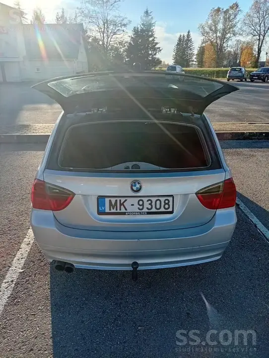 BMW 330 2006 photo 4