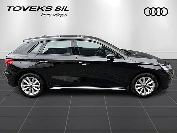 Audi A3 2024 photo 2