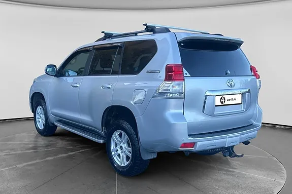 Toyota Land Cruiser 2011 photo 3