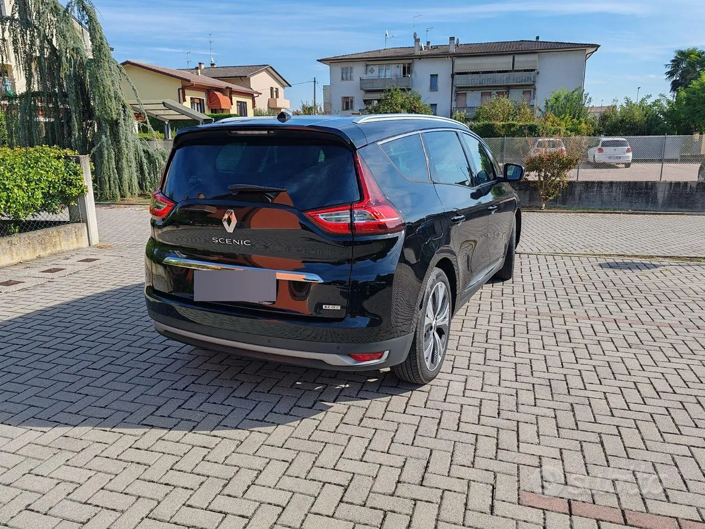 Renault Grand Scénic 2017 photo 3