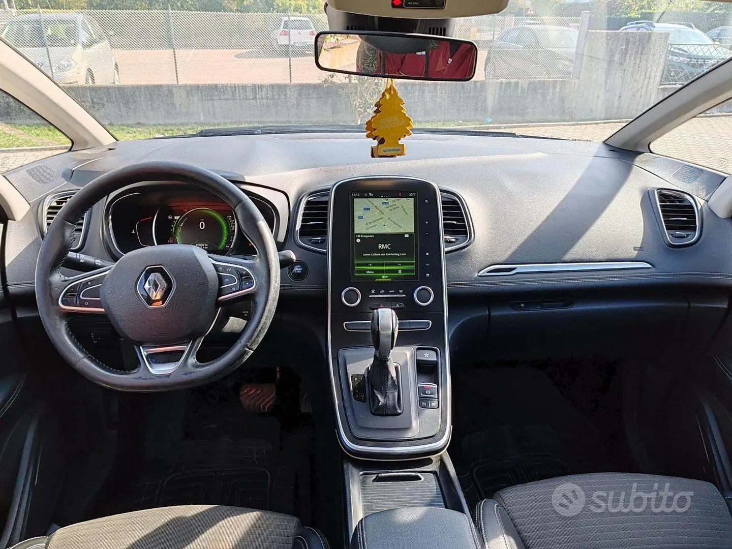Renault Grand Scénic 2017 photo 4