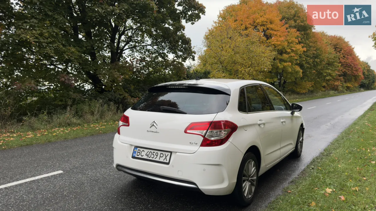 Citroen C4 2011 photo 4