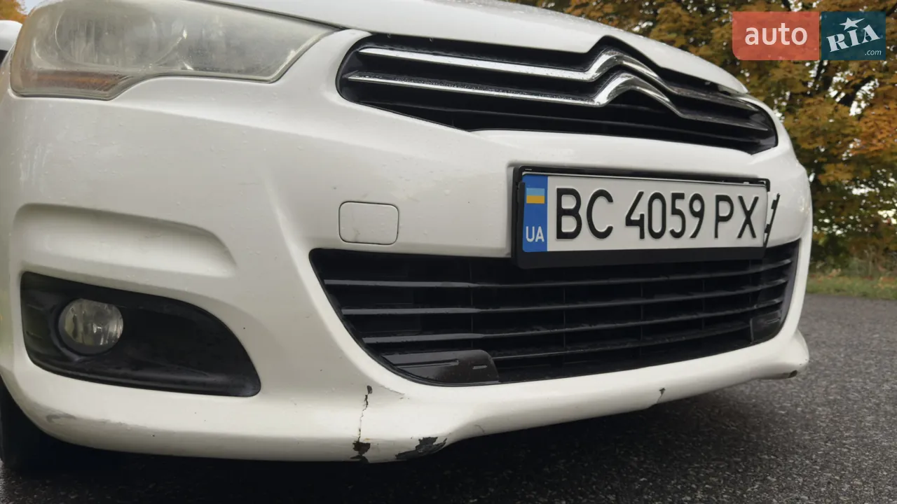 Citroen C4 2011 photo 3
