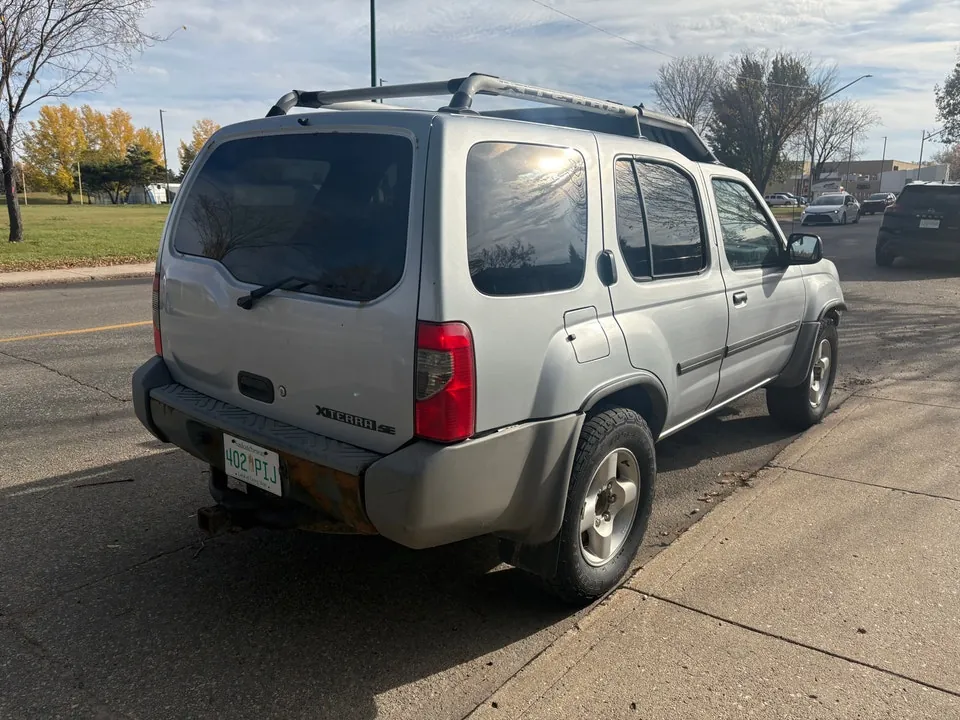 Nissan Xterra 2001 photo 2