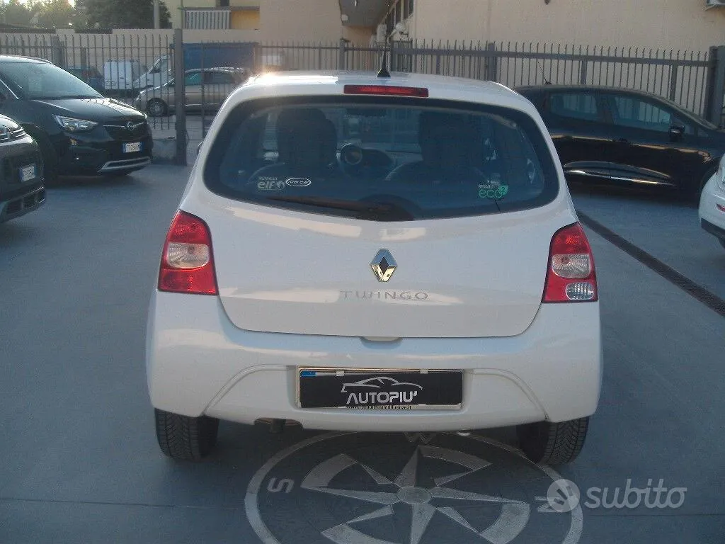 Renault Twingo 2012 photo 4
