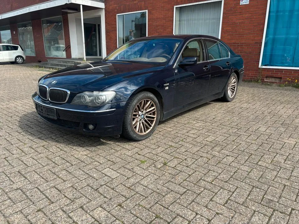 BMW 740I