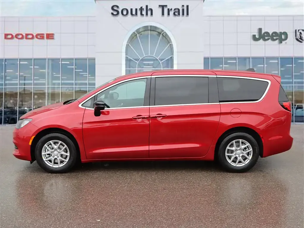 Chrysler Grand Caravan 2027 photo 3