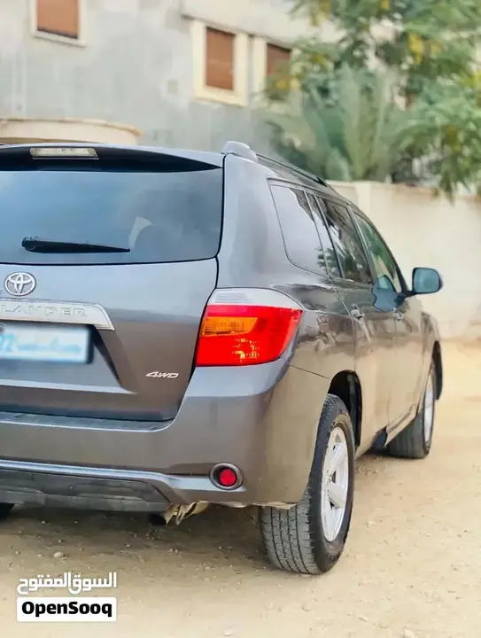 Toyota Highlander 2010 photo 2