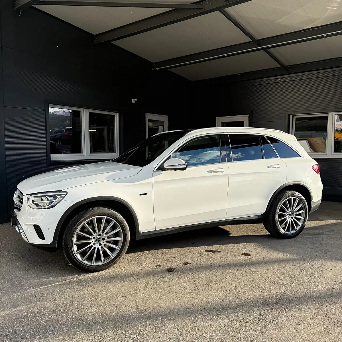Mercedes-Benz Glc-Class 2021 photo 2