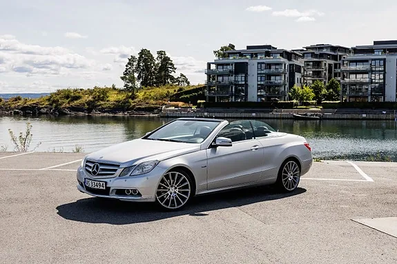 Mercedes-Benz E200 2011 photo 2