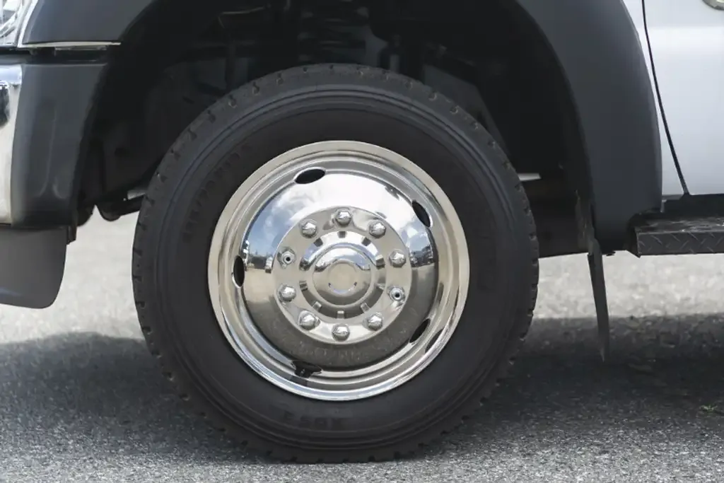 Ford F-550 Super Duty 2012 photo 5