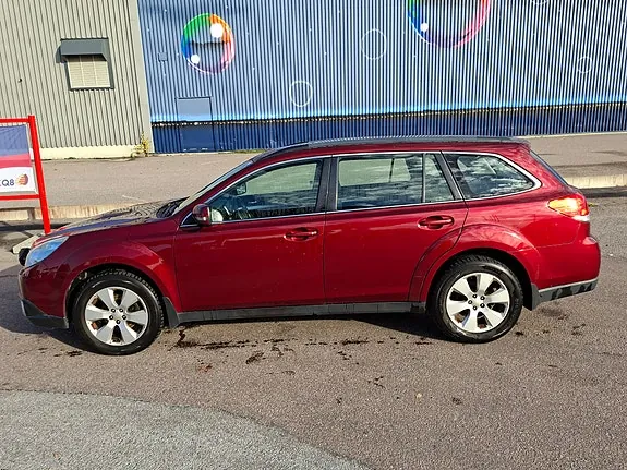 Subaru Outback 2010 photo 3