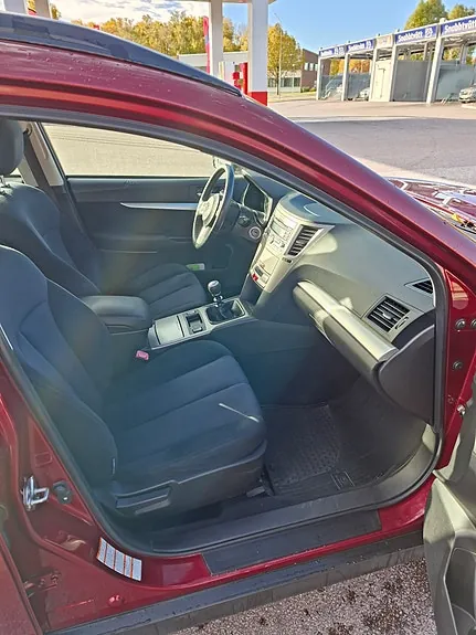 Subaru Outback 2010 photo 5