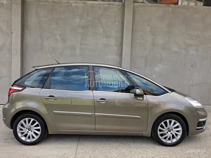 Citroen C4 Picasso 2010 photo 4