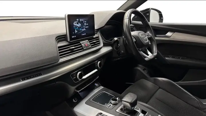 Audi Q5 2020 photo 2