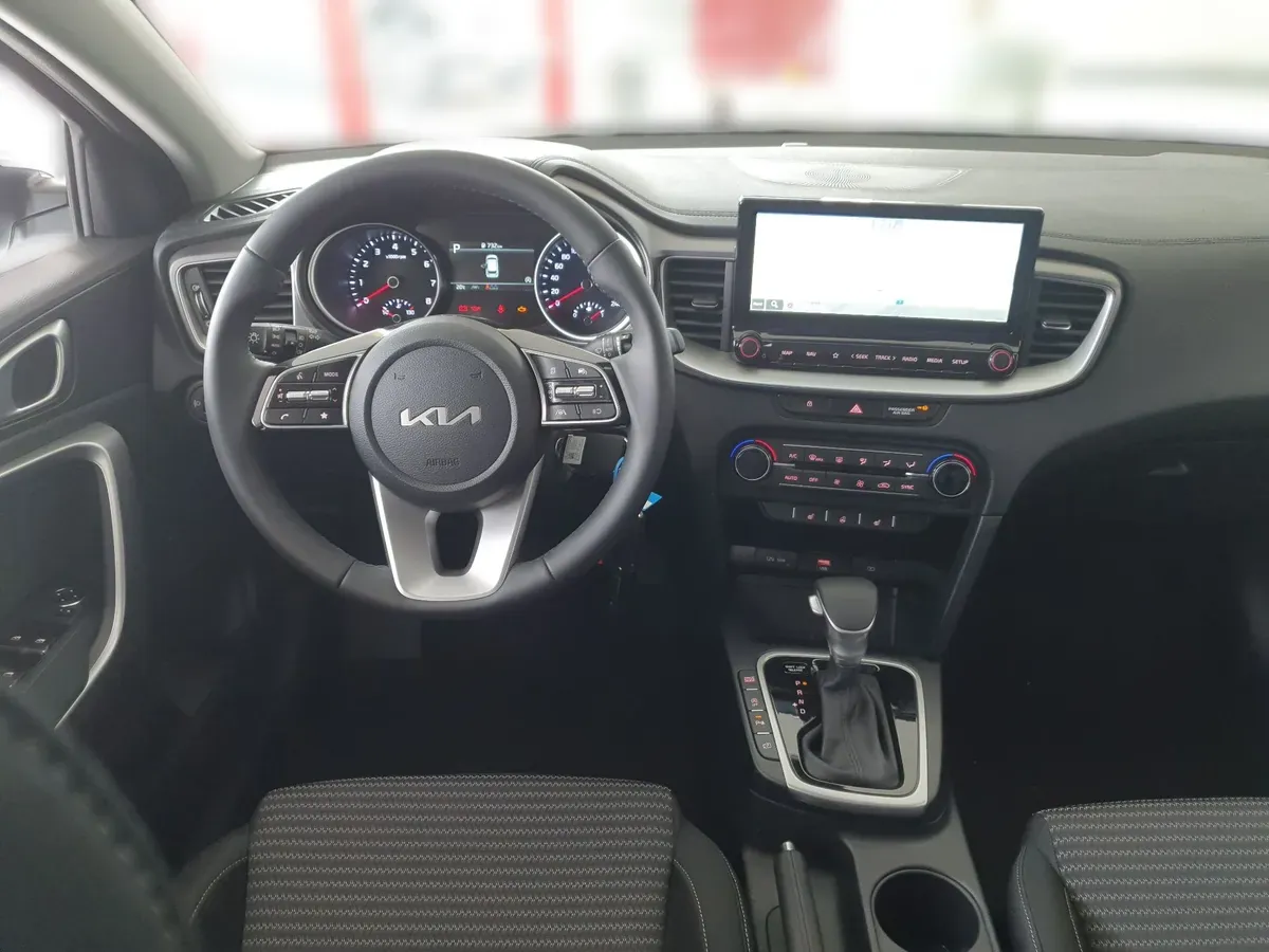 Kia Ceed 2022 photo 2