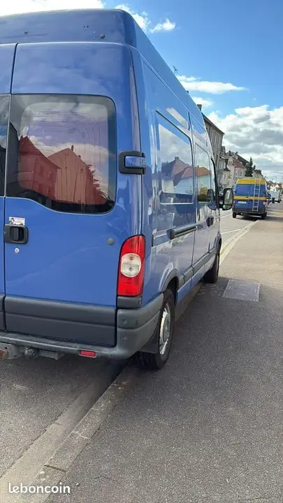 Renault Master 2004 photo 2