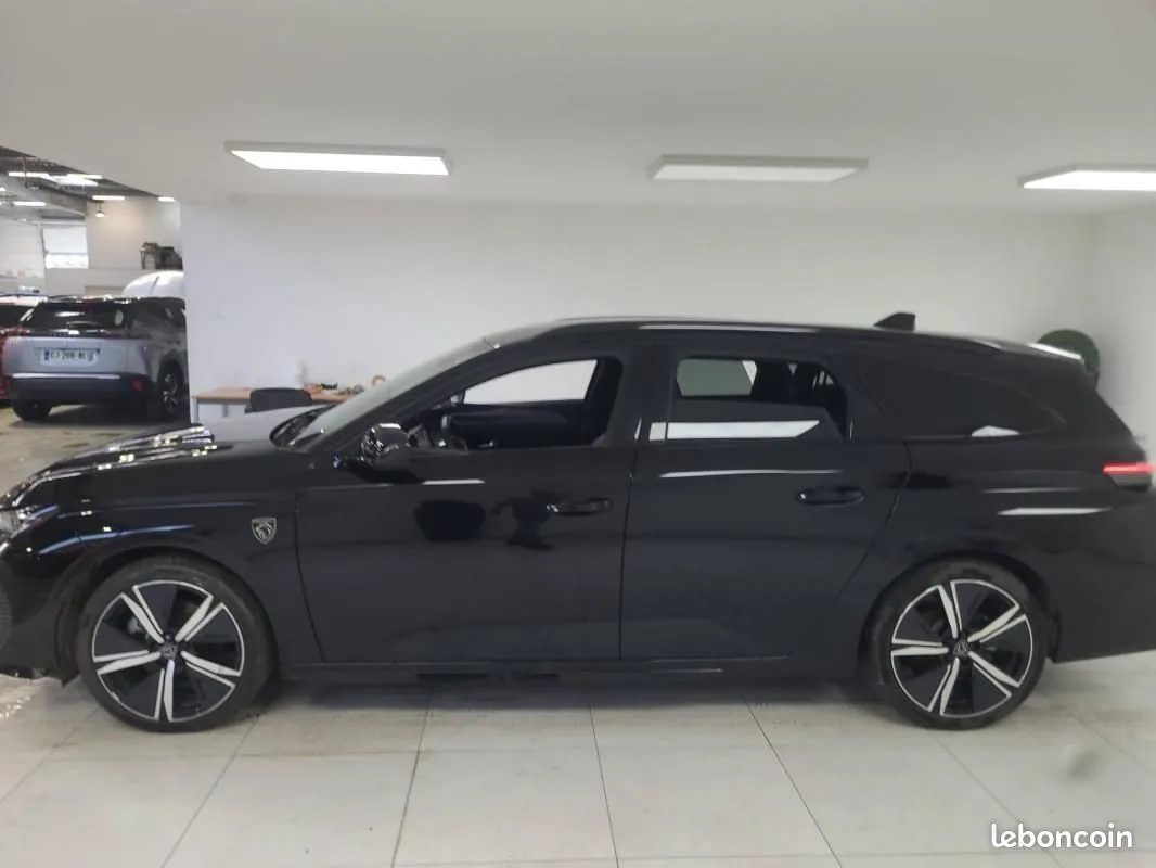Peugeot 308 2025 photo 3