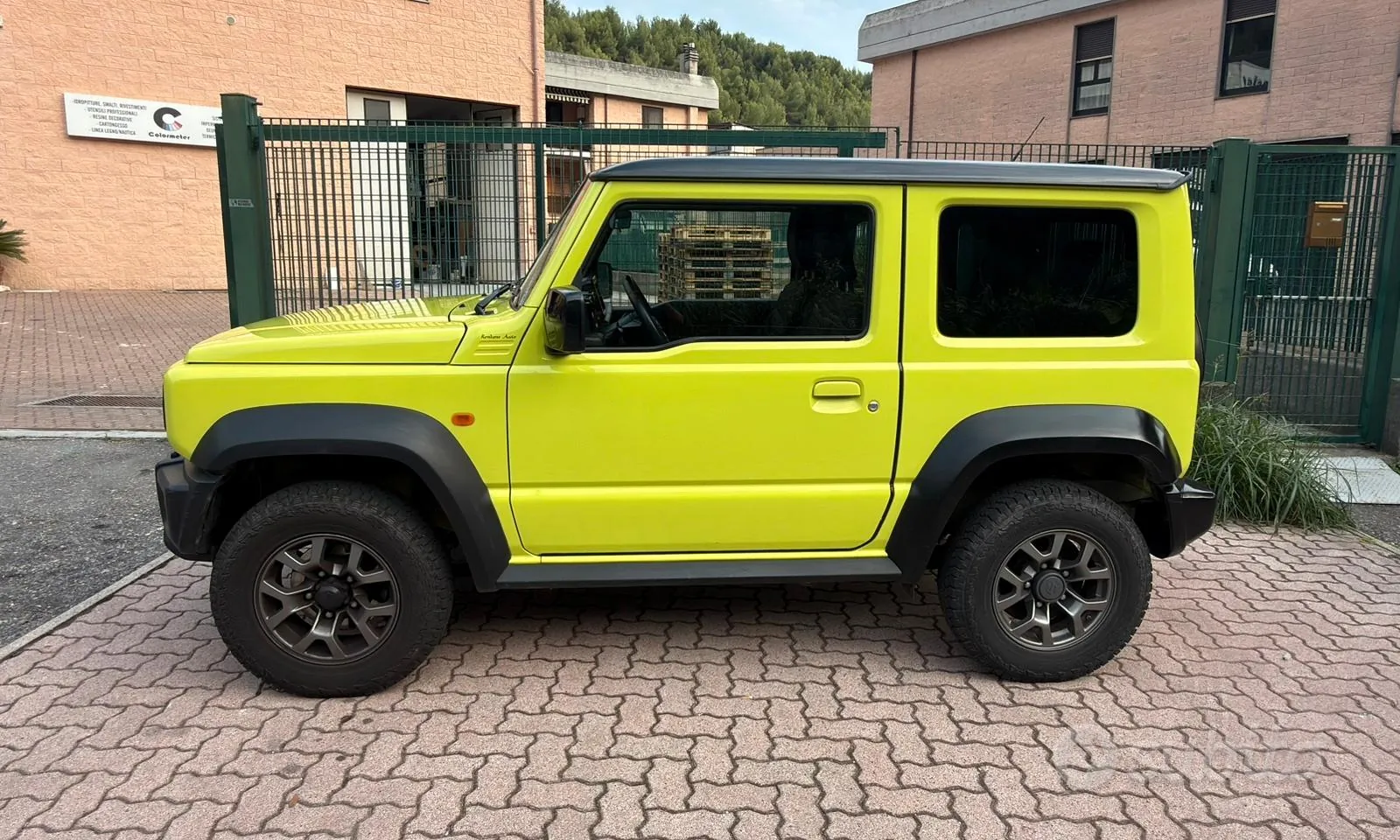 Suzuki Jimny 2018 photo 2