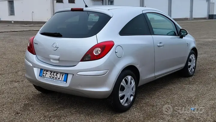 Opel Corsa 2011 photo 5