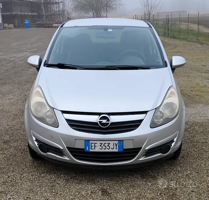 Opel Corsa 2011 photo 3