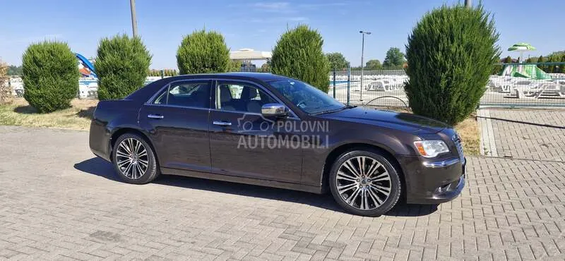 Lancia Thema 2012 photo 5