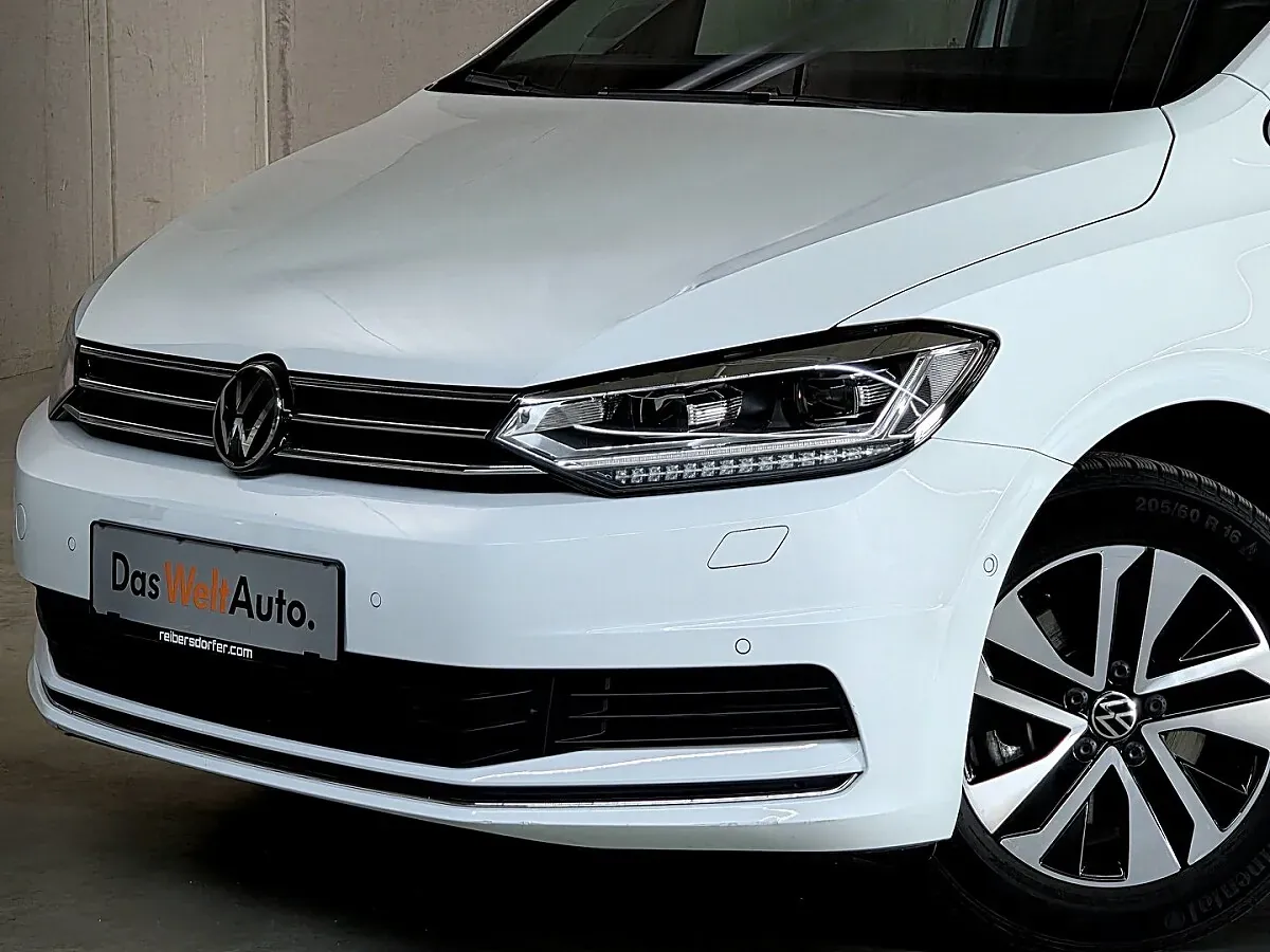 Volkswagen Touran 2026 photo 2