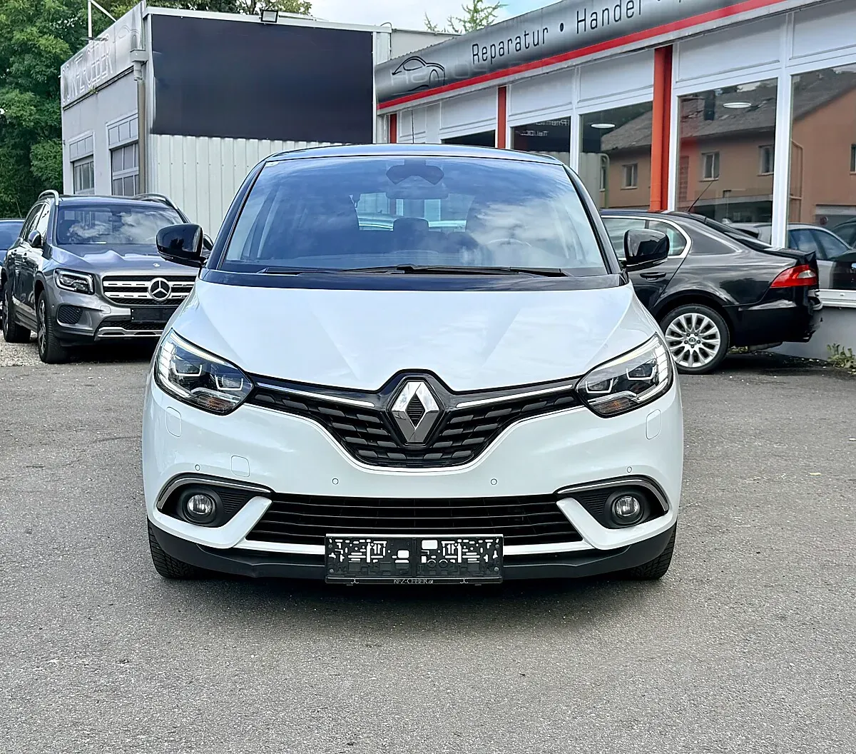 Renault Grand Scenic 2019 photo 2